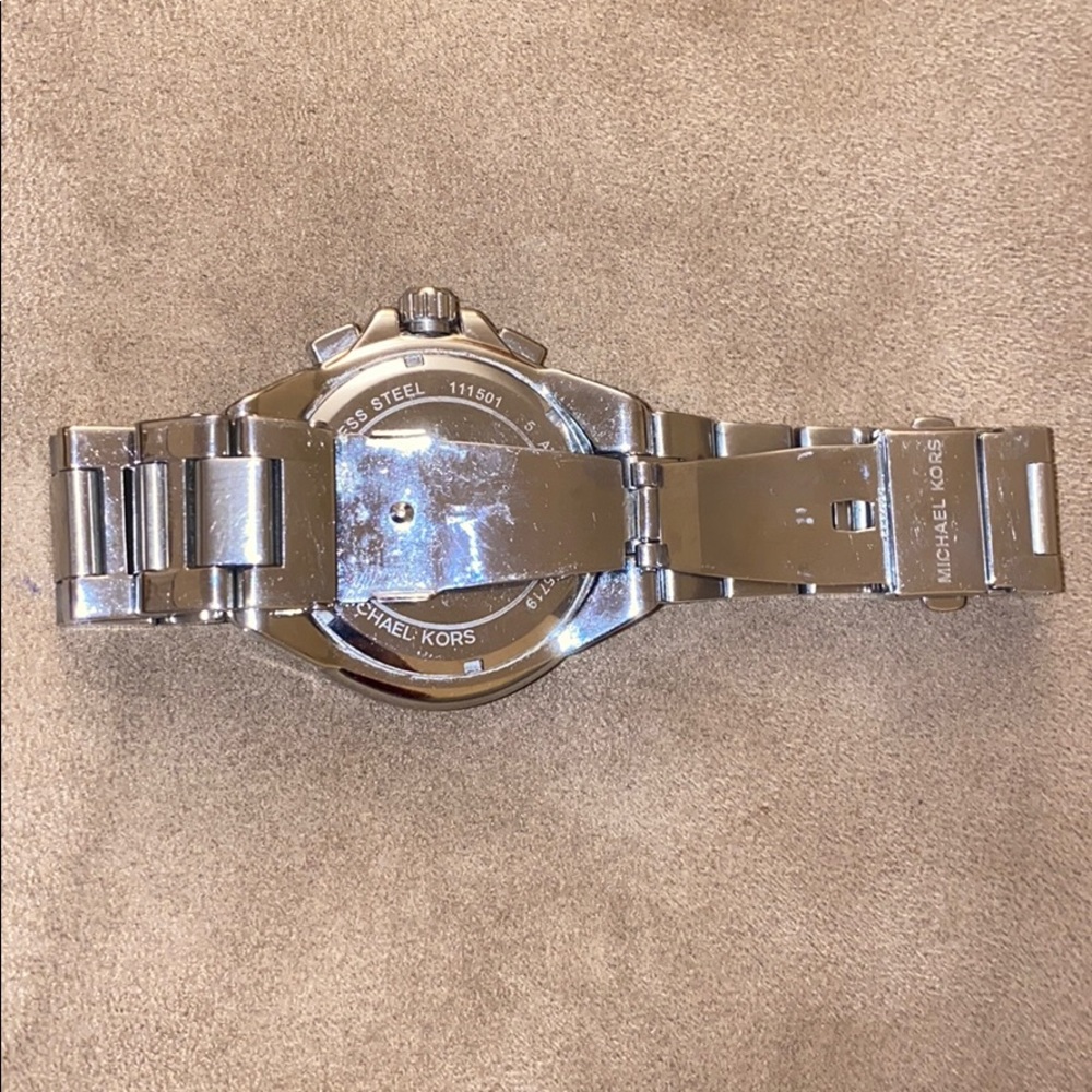 LIKE NEW MK Michael Kors Camille chronograph watch - Picture 4 of 8